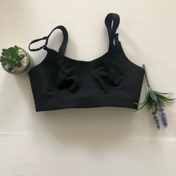 32DD Lululemon Athletica Intimates & Sleepwear Lululemon Booby Bracer Bra - Picture 14 of 16